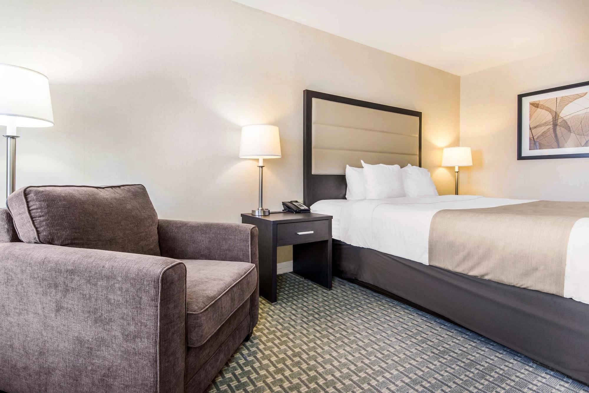 Quality Inn Airport West Mississauga Buitenkant foto