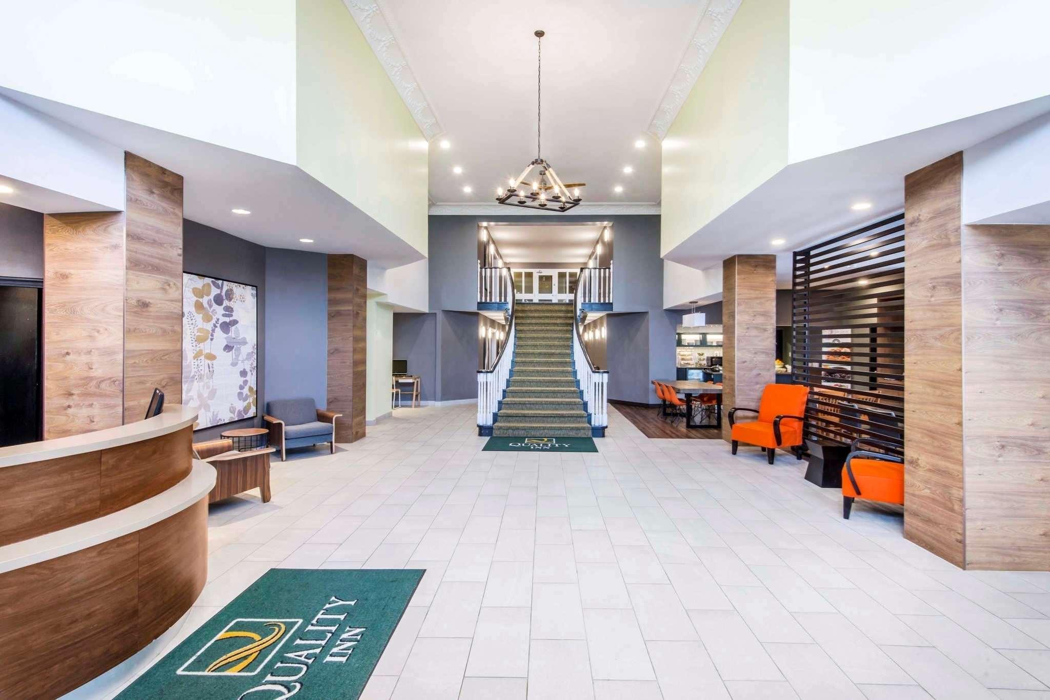 Quality Inn Airport West Mississauga Buitenkant foto