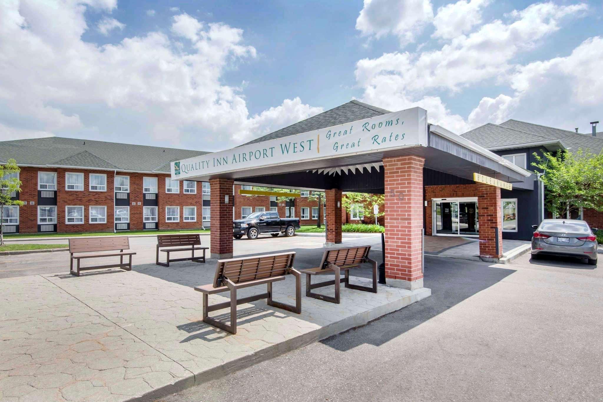Quality Inn Airport West Mississauga Buitenkant foto