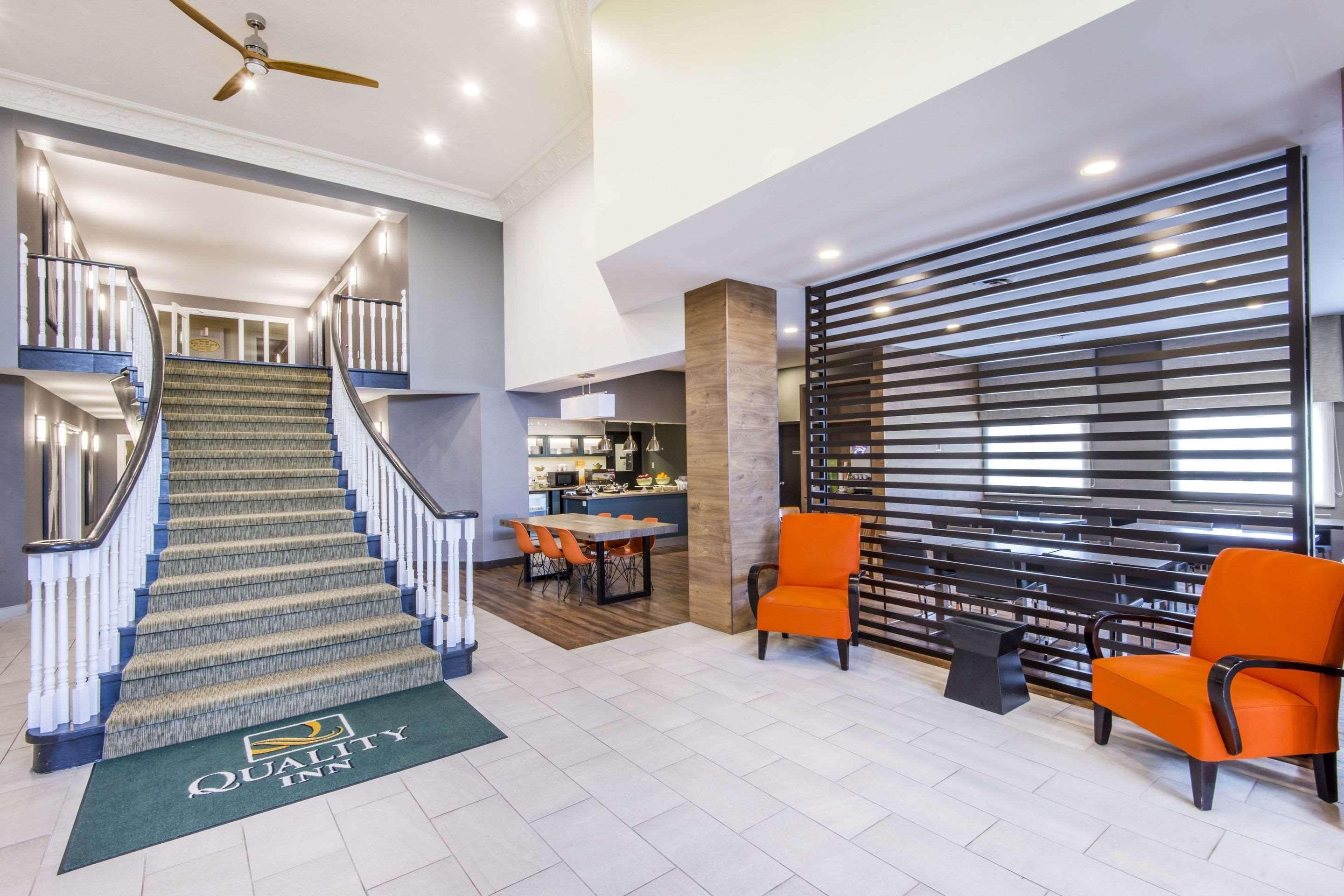 Quality Inn Airport West Mississauga Buitenkant foto