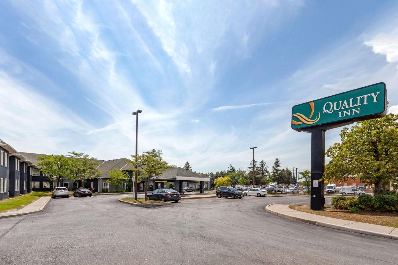 Quality Inn Airport West Mississauga Buitenkant foto