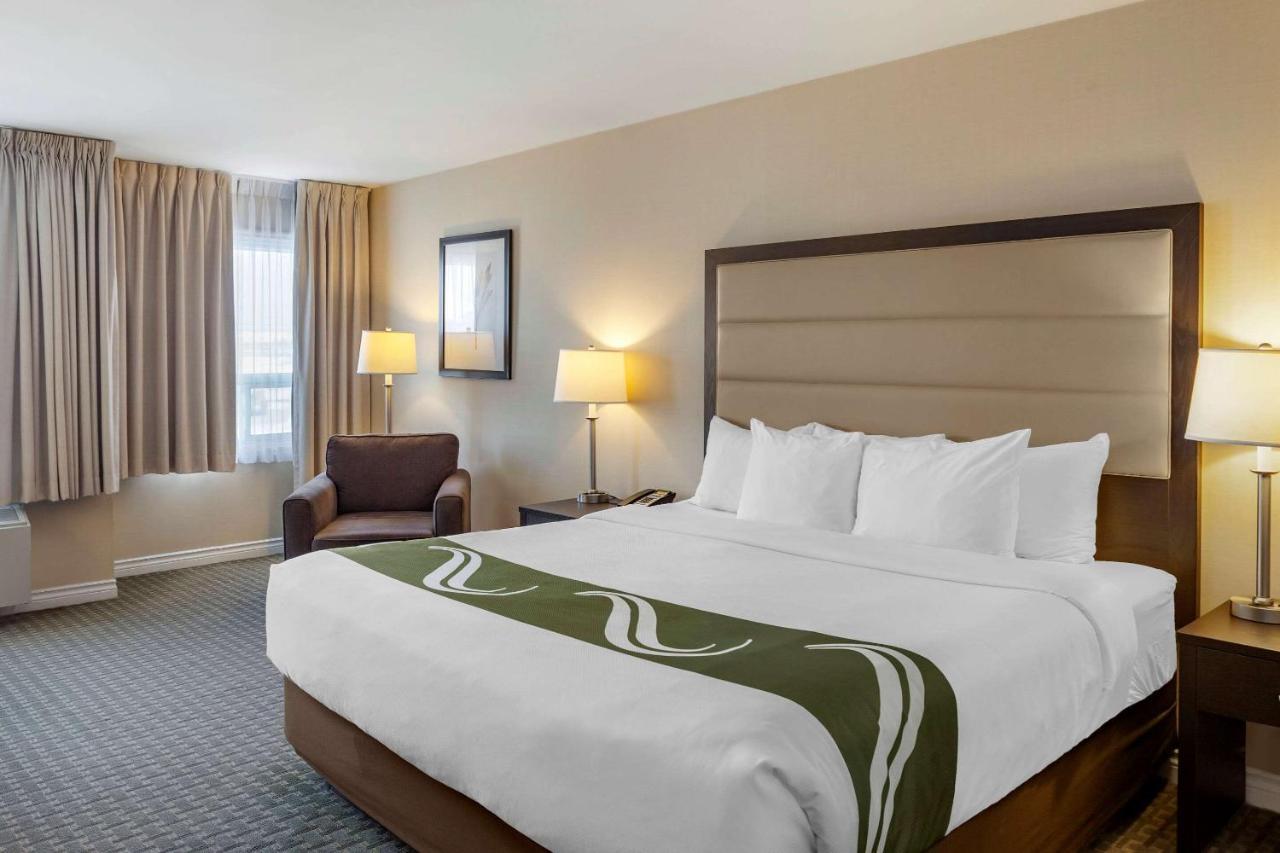 Quality Inn Airport West Mississauga Buitenkant foto