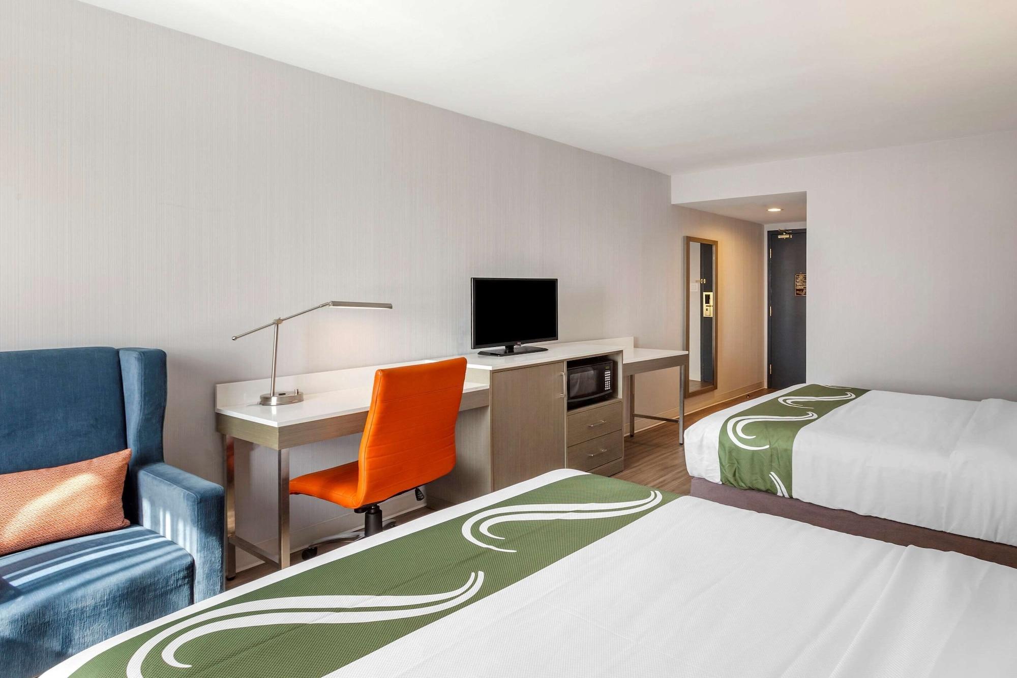 Quality Inn Airport West Mississauga Buitenkant foto