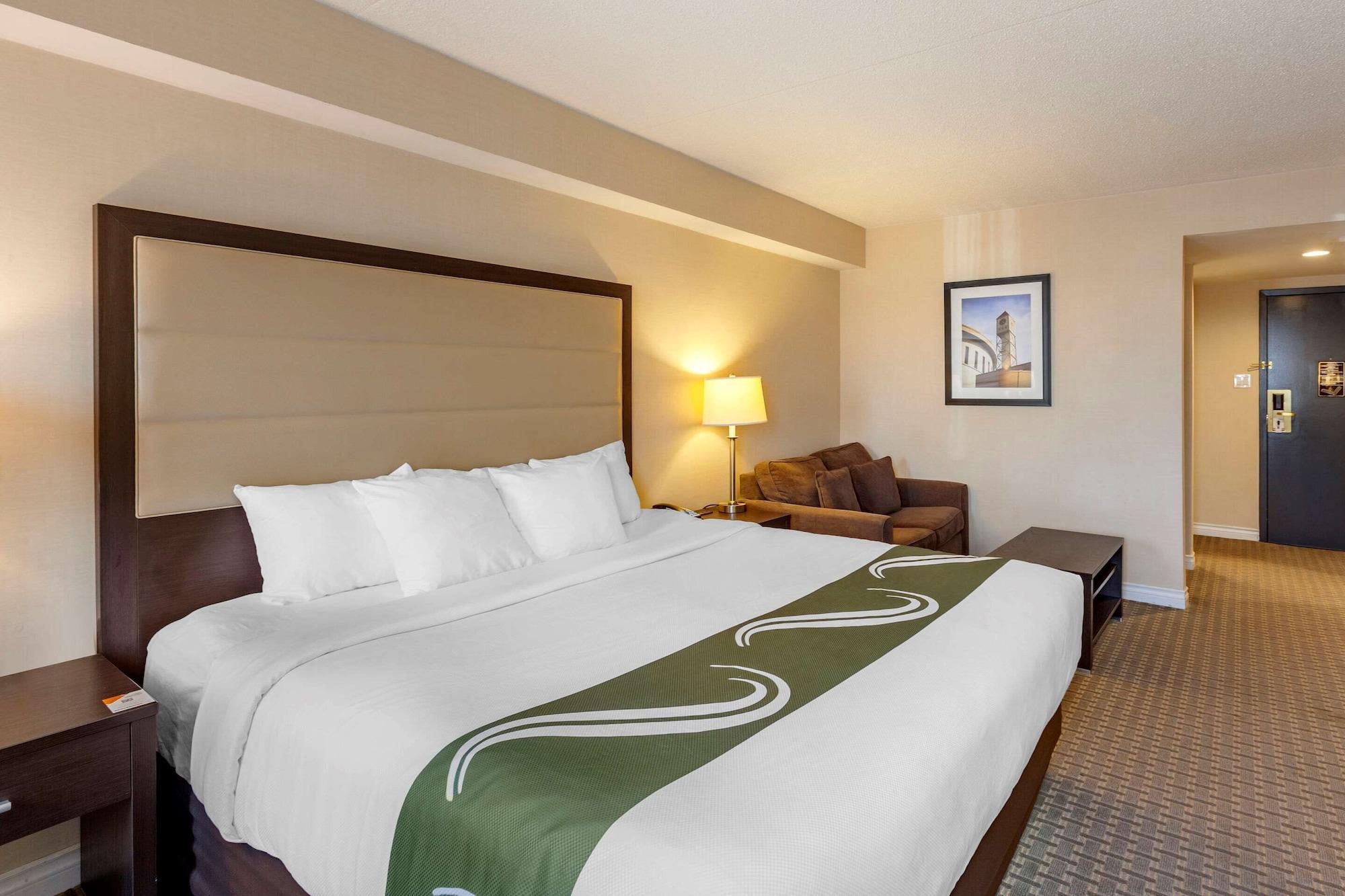 Quality Inn Airport West Mississauga Buitenkant foto