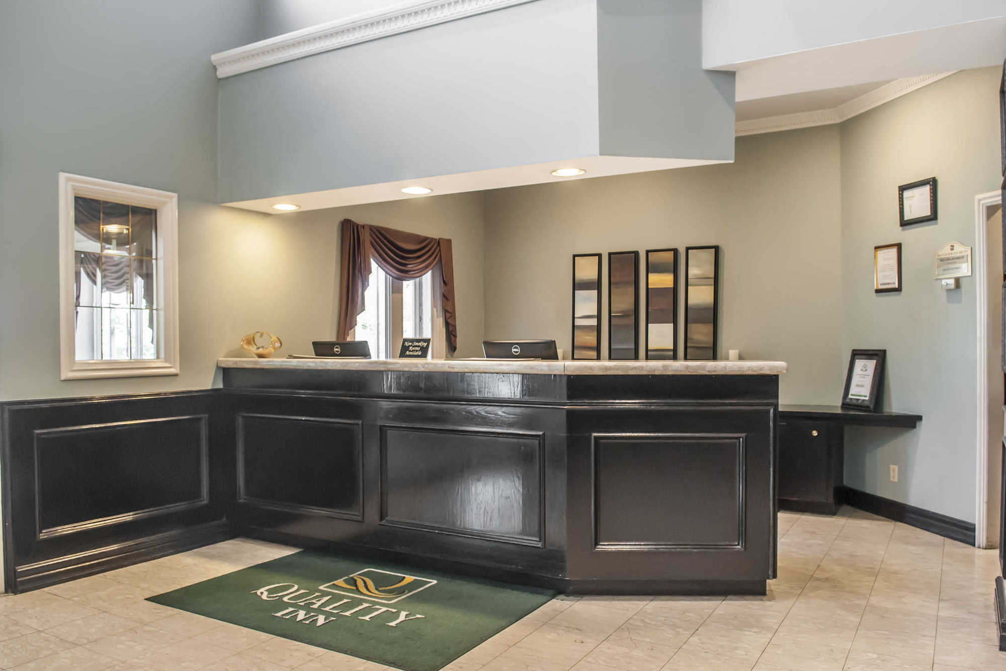 Quality Inn Airport West Mississauga Interieur foto